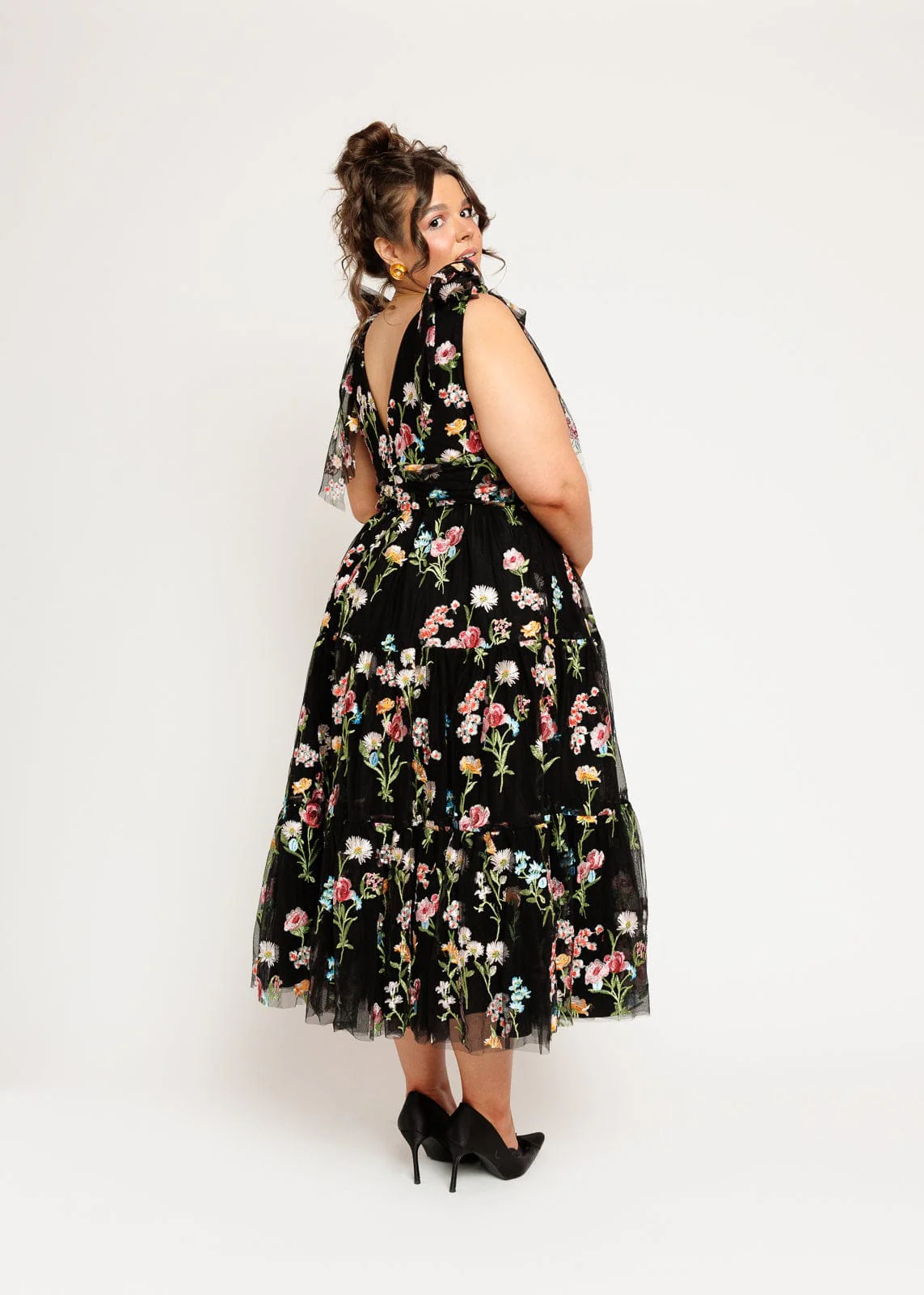 Margaret Floral Embroidered Midi Dress Black - Image 9